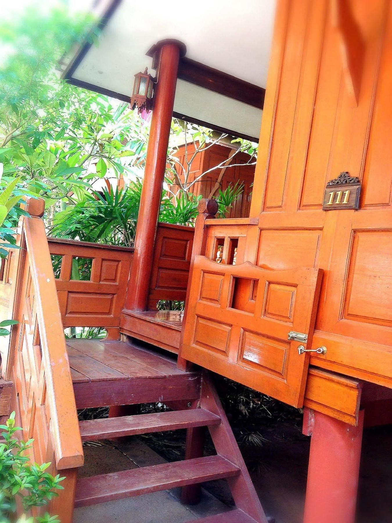 Jaroenrat Resort Samut Songkhram Dış mekan fotoğraf